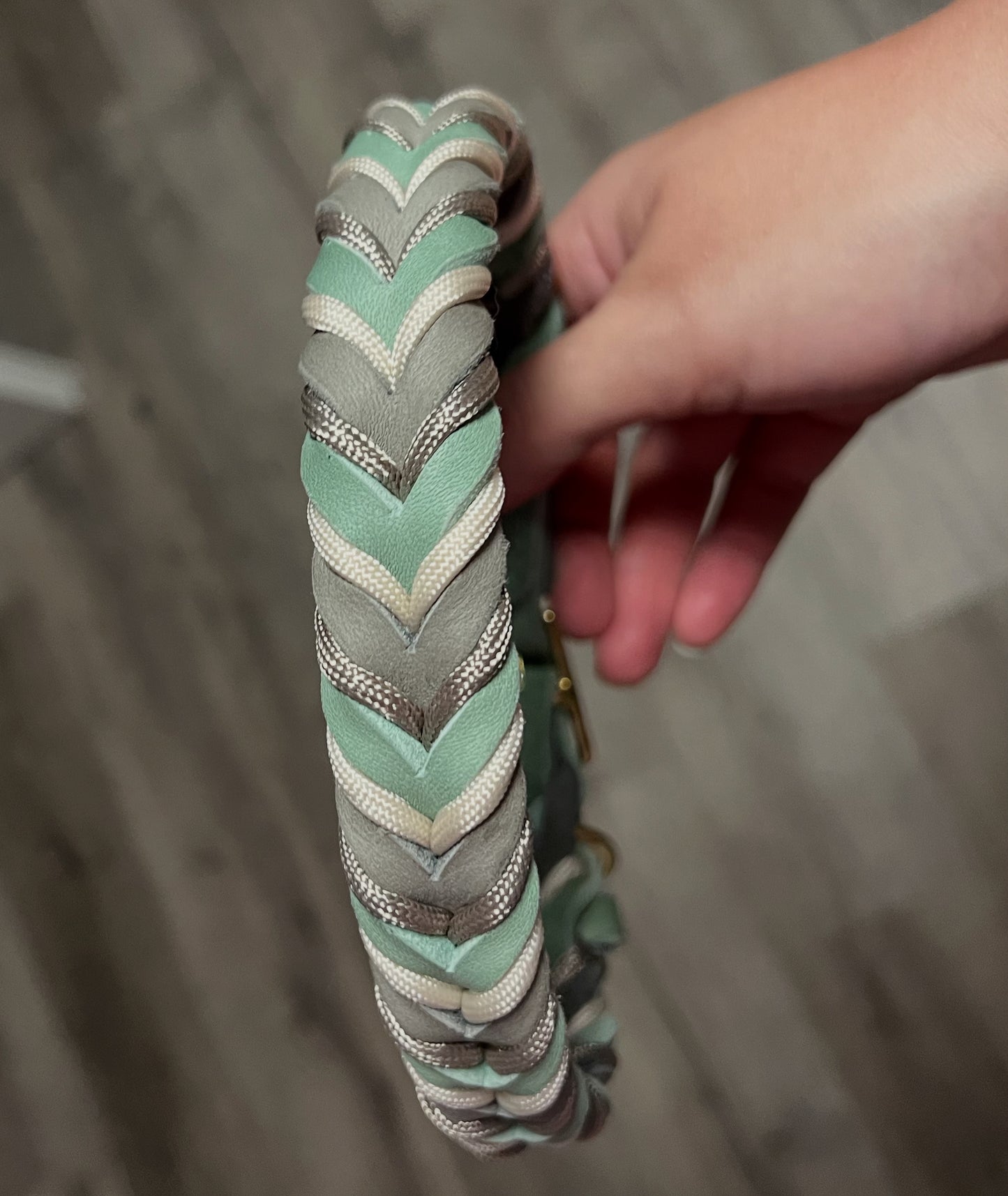 Dösbaddel - geflochtenes Fettlederhalsband